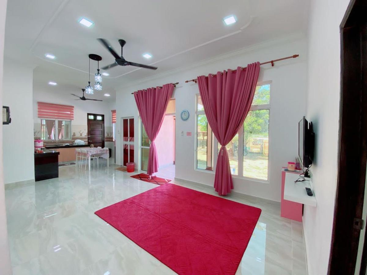 Hellokitty House - Unit 1 Villa Kuala Terengganu Eksteriør billede