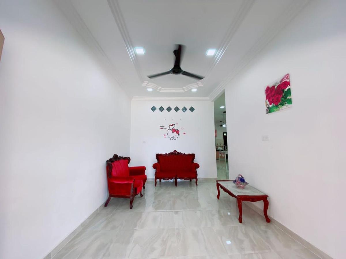 Hellokitty House - Unit 1 Villa Kuala Terengganu Eksteriør billede